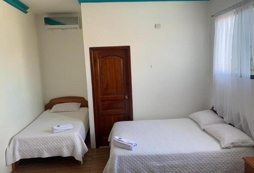 پانسیون Emanuel Hostal