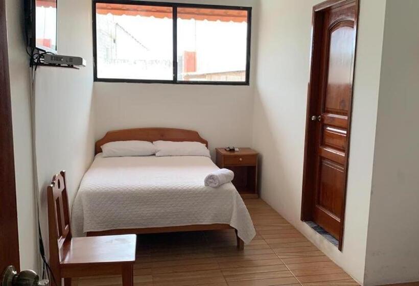 پانسیون Emanuel Hostal