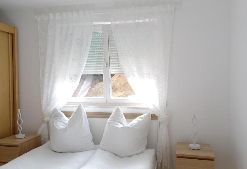 Пансион Ferienwohnung Mioritza