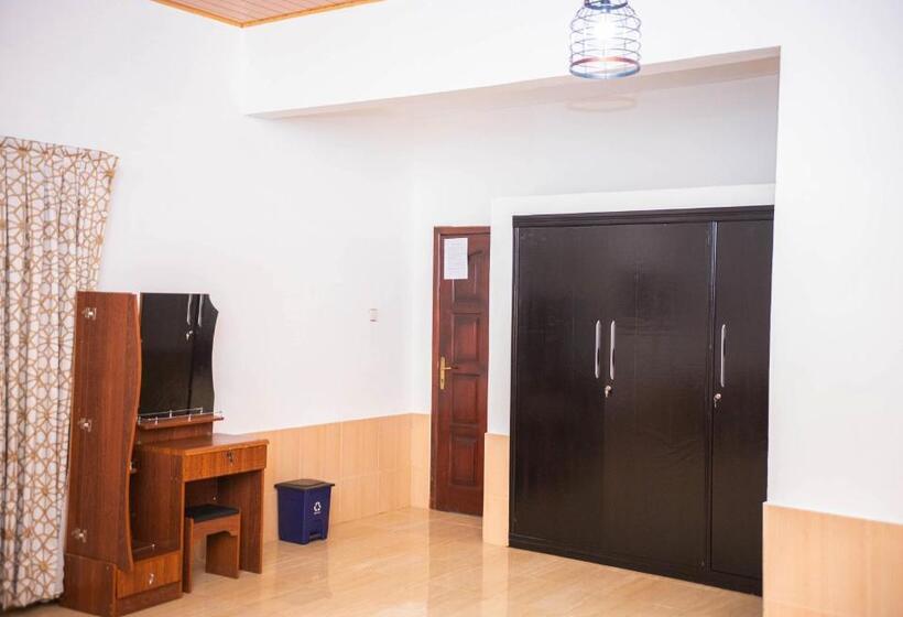 پانسیون Golf Events And Lodge