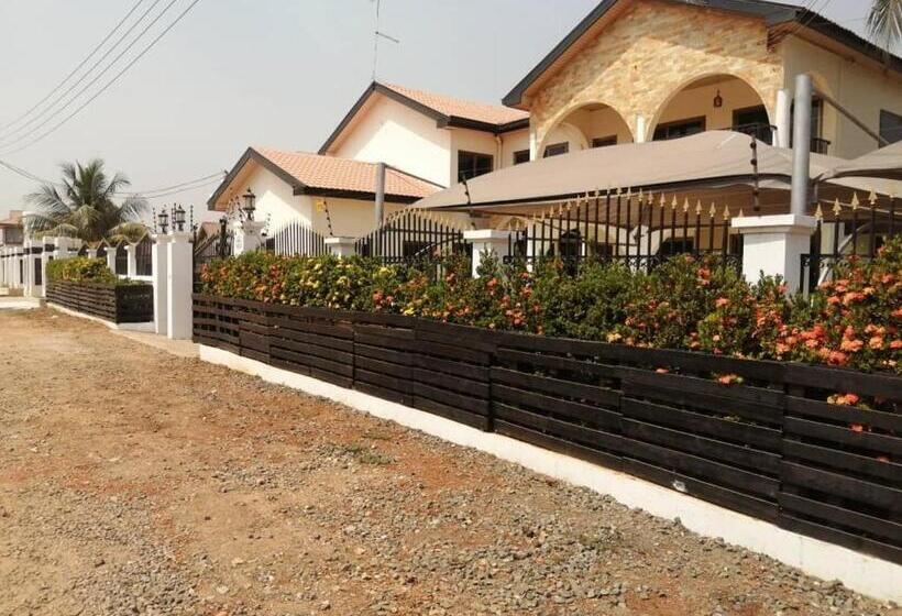 پانسیون Golf Events And Lodge