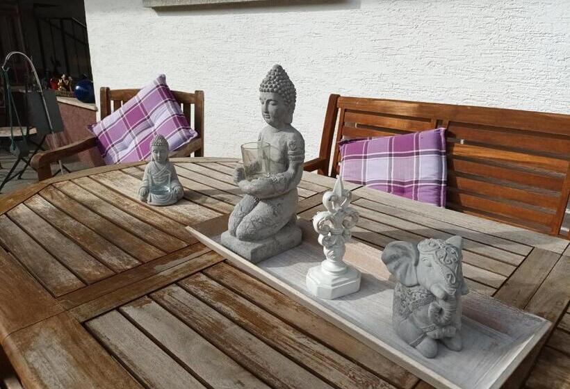 ペンション Gästehaus A21