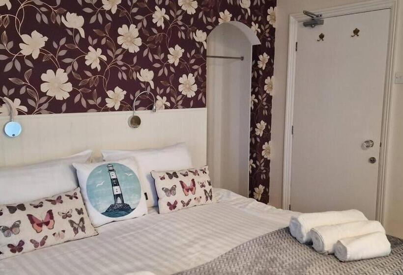 פנסיון Hazeldene