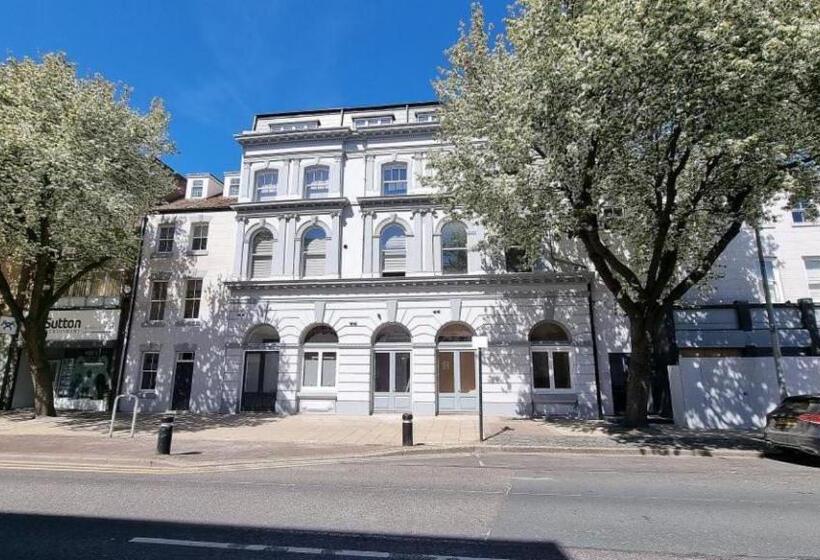 بنسيون Hull City Apartment No 07