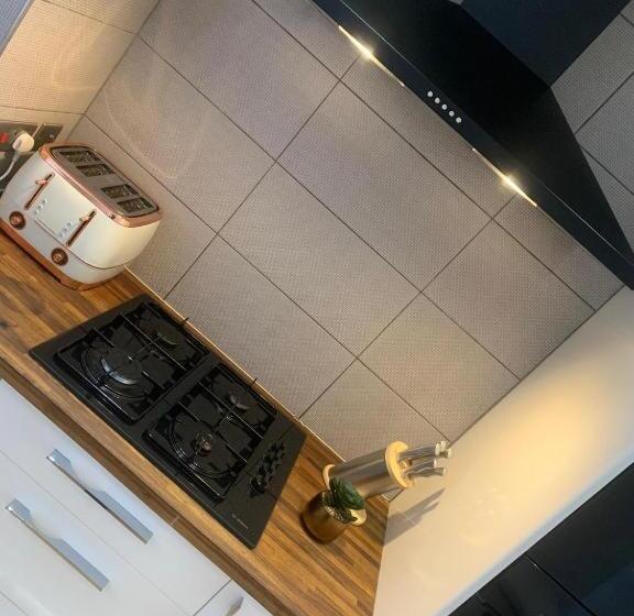 بنسيون Hull City Apartment No 07