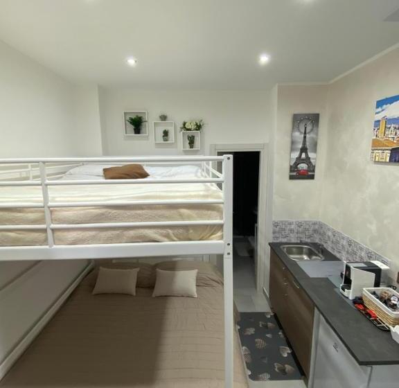 펜션 La Marchesina House