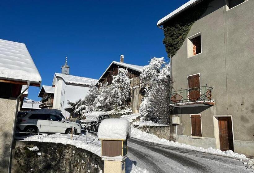 פנסיון Le Moulin De Navette   La Meule