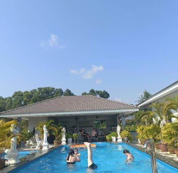 פנסיון Mb House Resort