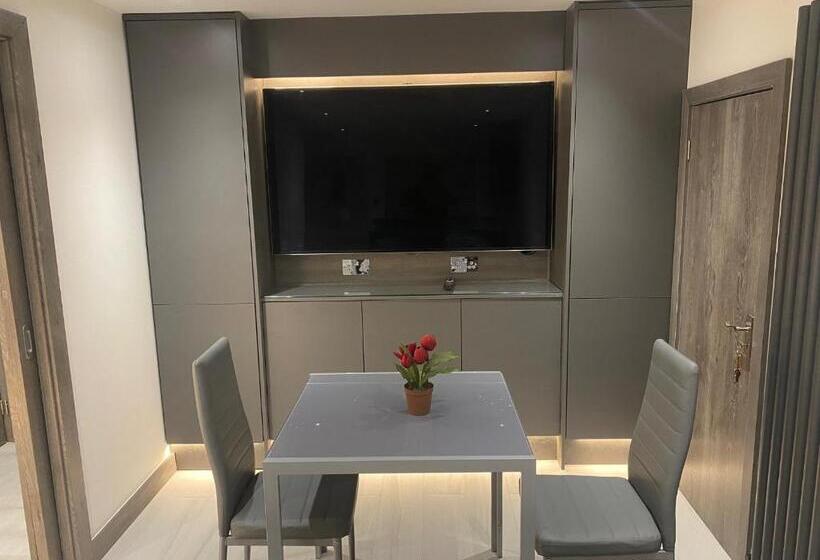 پانسیون Modern Studio In Natural Surroundings