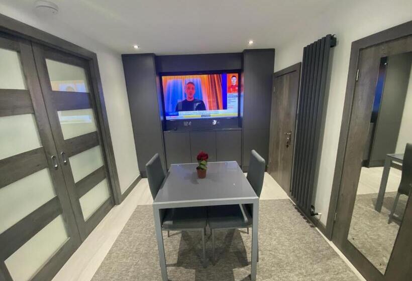 پانسیون Modern Studio In Natural Surroundings