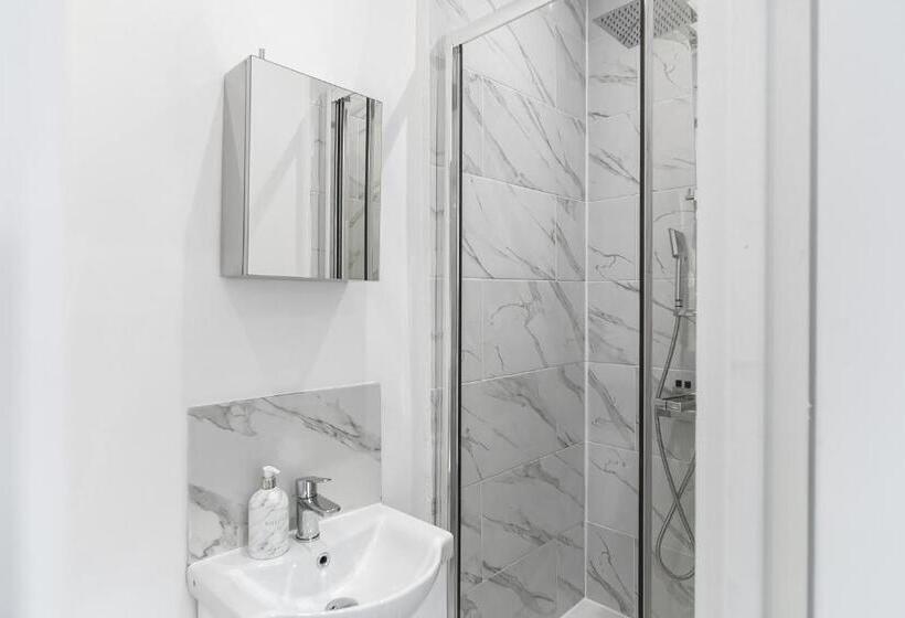 ペンション Modern Studio Room By Livestay Short Lets & Serviced Accommodation London