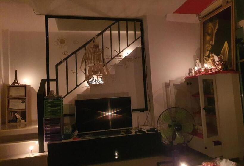 膳宿费 Tawatchai House Phuket