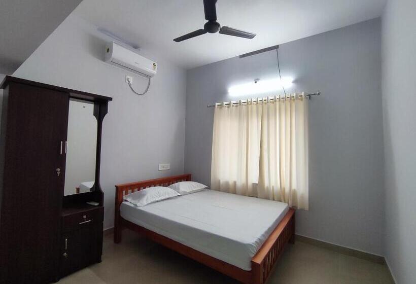 ペンション Thaikkatukara Residency