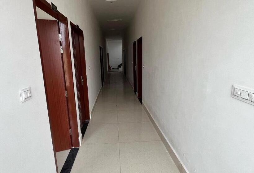 Monga Hotel & Paradise