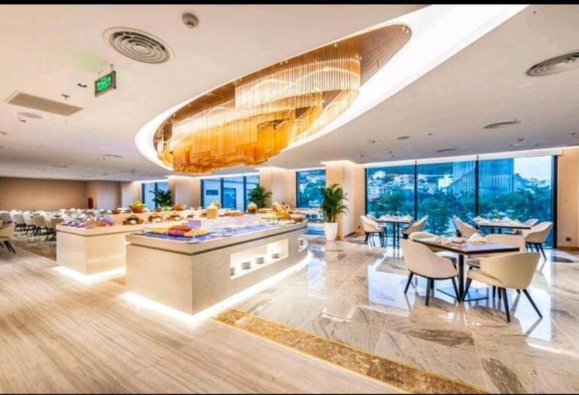 Superior Suite Home, View City