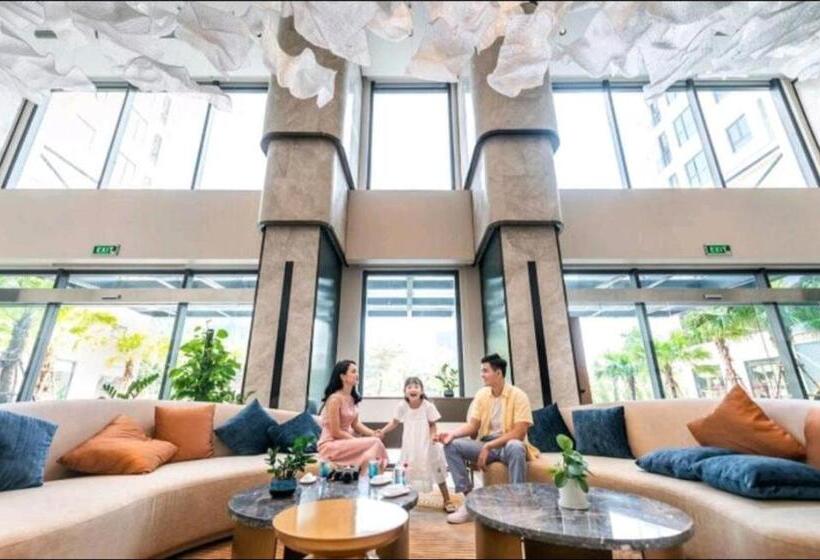 Superior Suite Home, View City