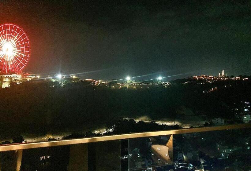 Superior Suite Home, View City