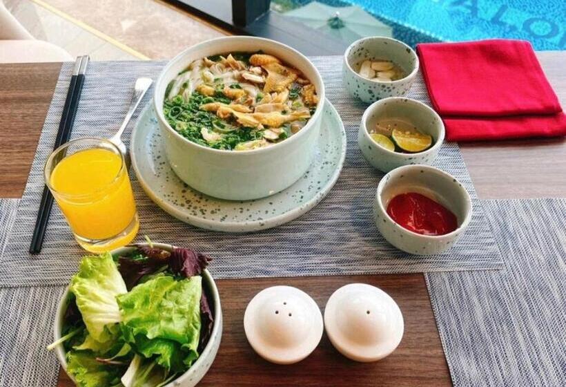 Superior Suite Home, View City