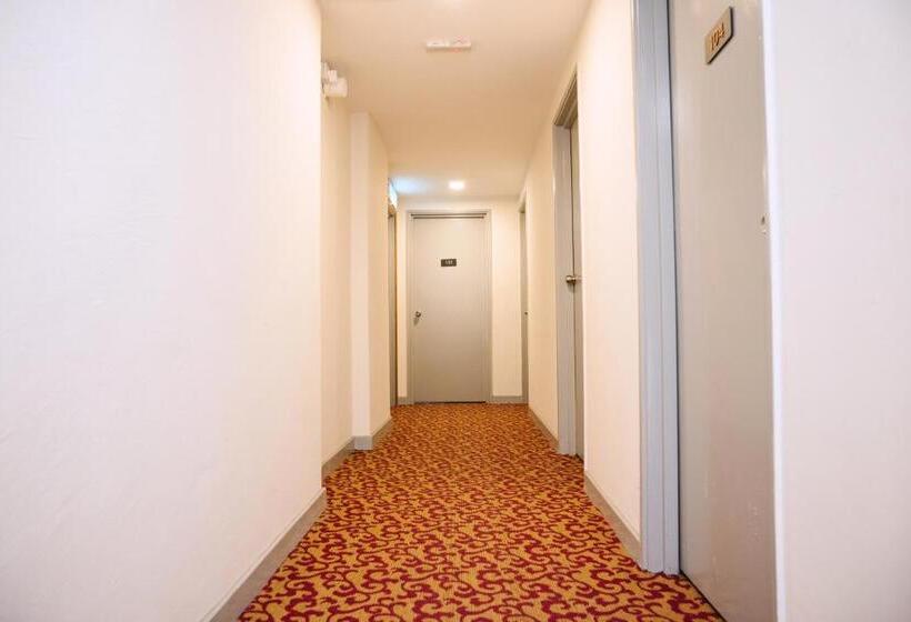 The Concept Hotel Kl  Tbs