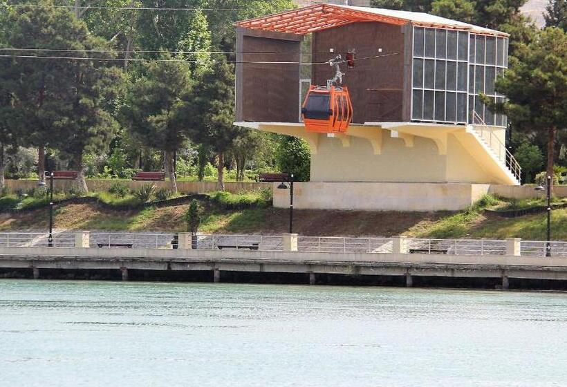 Agsaray Deluxe Hotel & Spa