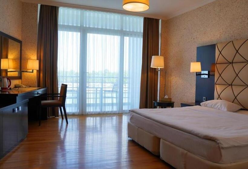 Agsaray Deluxe Hotel & Spa