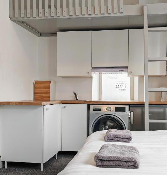 Общежитие Town Lodge