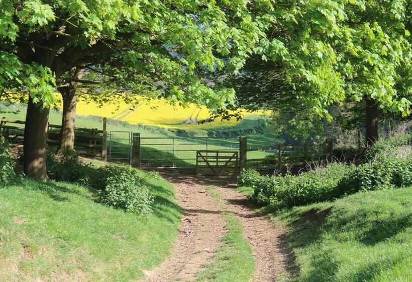 הוסטל The Barrel Store Cirencester