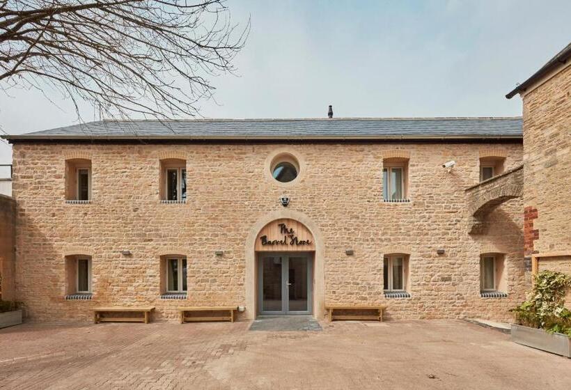 הוסטל The Barrel Store Cirencester