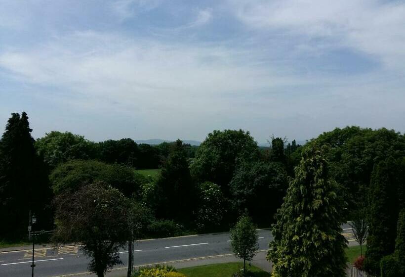 Apple Tree Bed And Breakfast