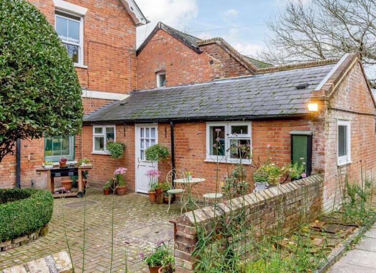 住宿加早餐 Claridge House