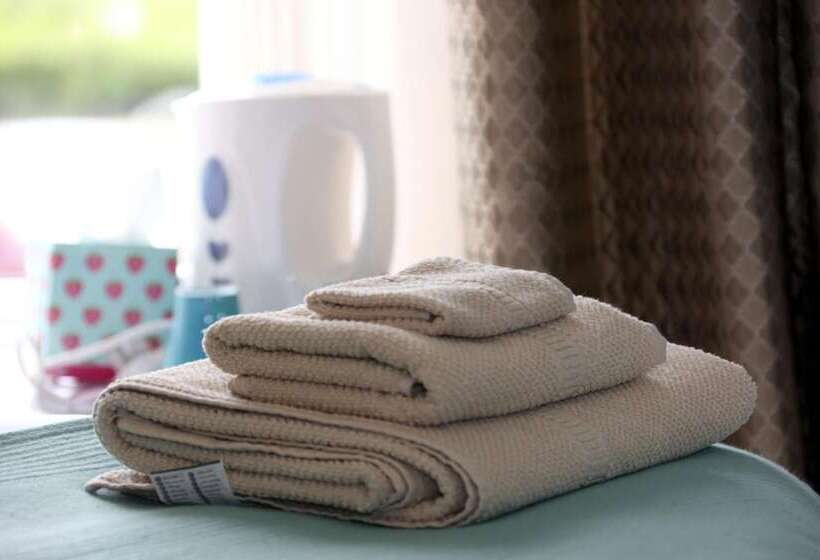 مبيت وإفطار Crofthead Farm House