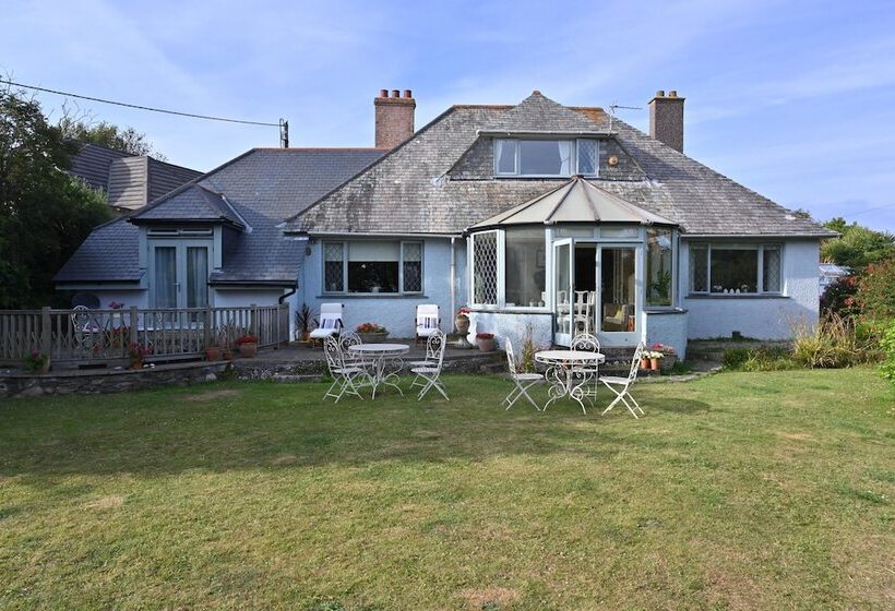 Bed and Breakfast Halwell Lodge