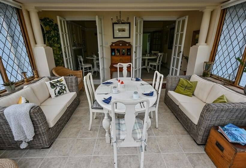 Bed and Breakfast Halwell Lodge