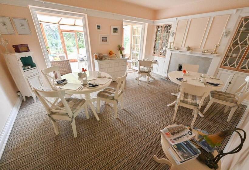 Bed and Breakfast Halwell Lodge