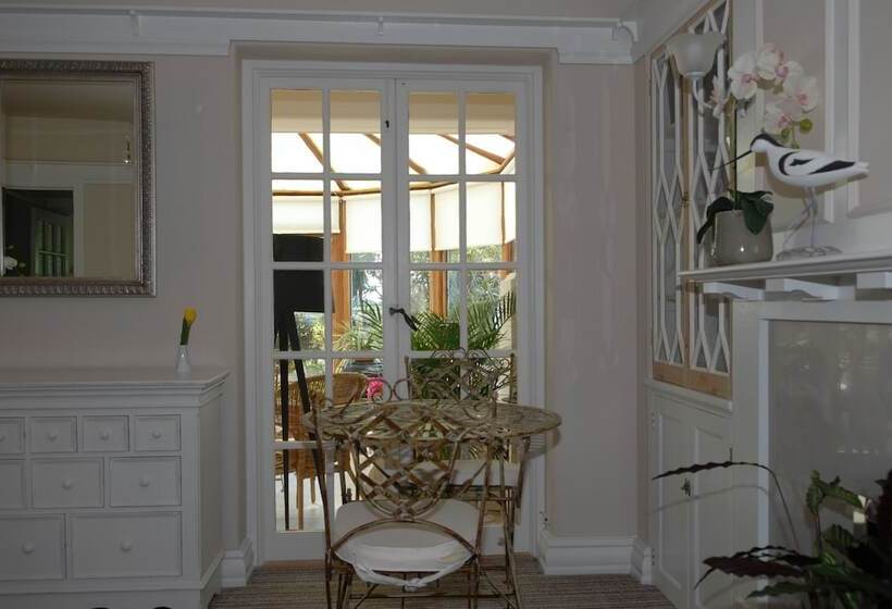 Bed and Breakfast Halwell Lodge