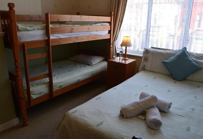 住宿加早餐 Holm Lea Halal Hotel & Minicinema