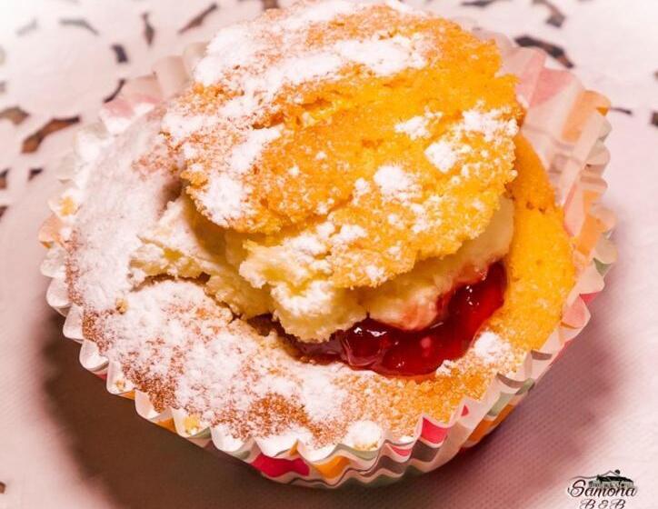 ベッドアンドブレックファースト Samona