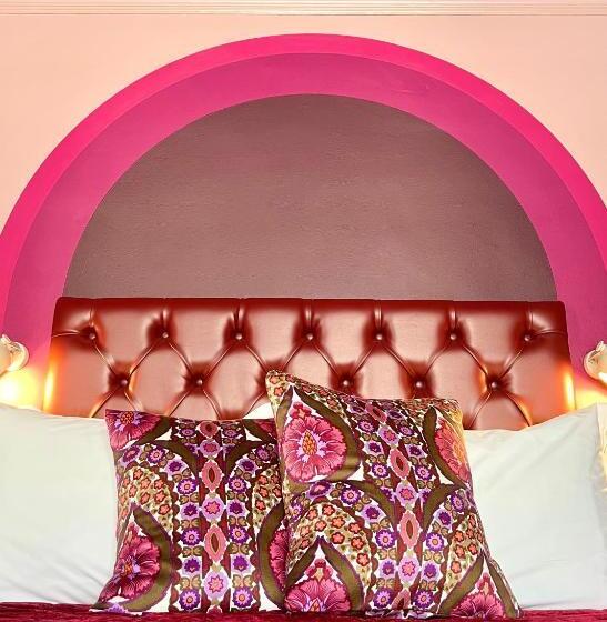 Bed and Breakfast Snooze