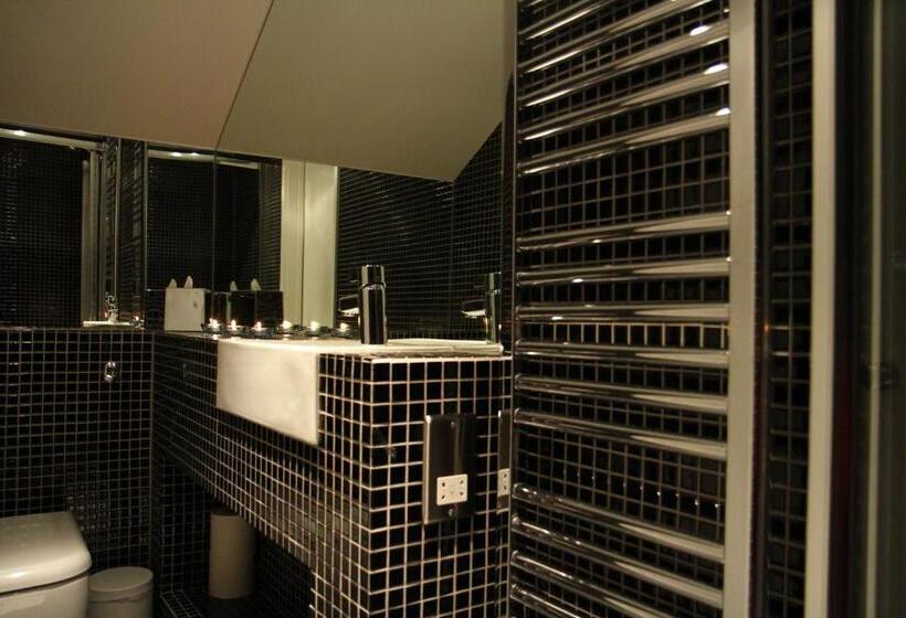 Bed and Breakfast Snooze