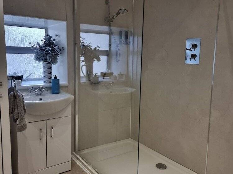 مبيت وإفطار St Leonards Guest House