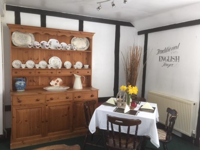 ベッドアンドブレックファースト The Black Pig Public House