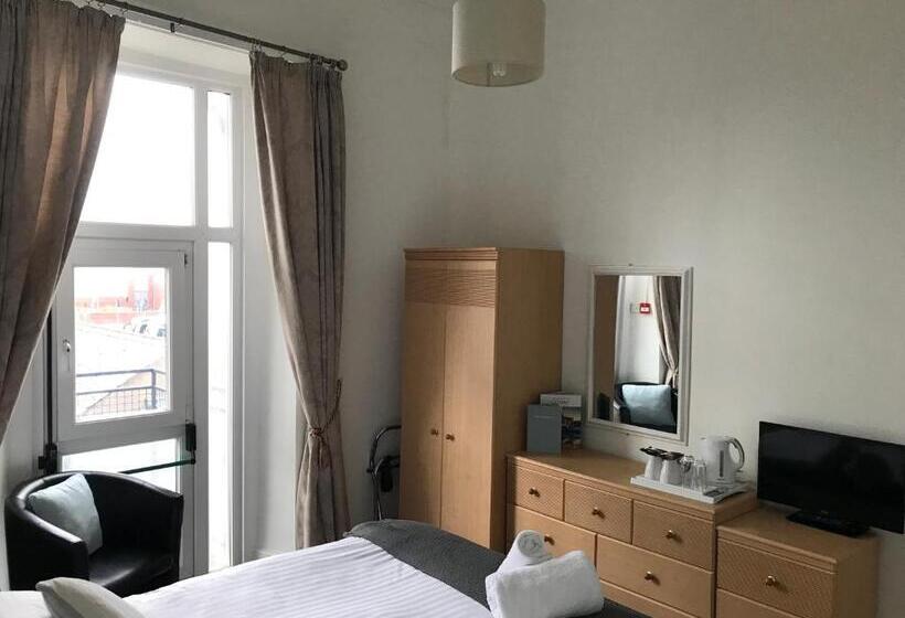 住宿加早餐  The Oasis