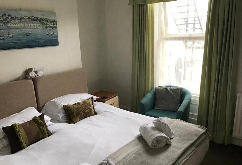 住宿加早餐  The Oasis