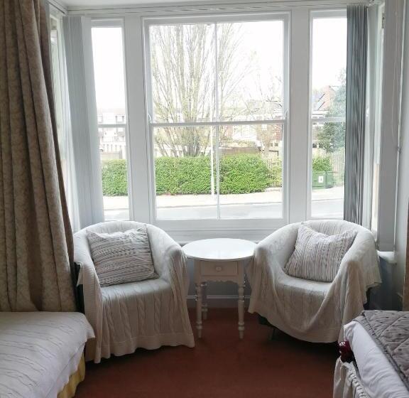 ベッドアンドブレックファースト The Pier