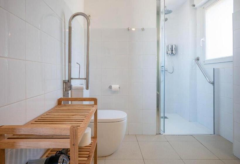 Bista Eder Hotel & Lodge