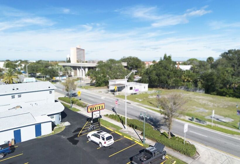 Budget Motel  Titusville