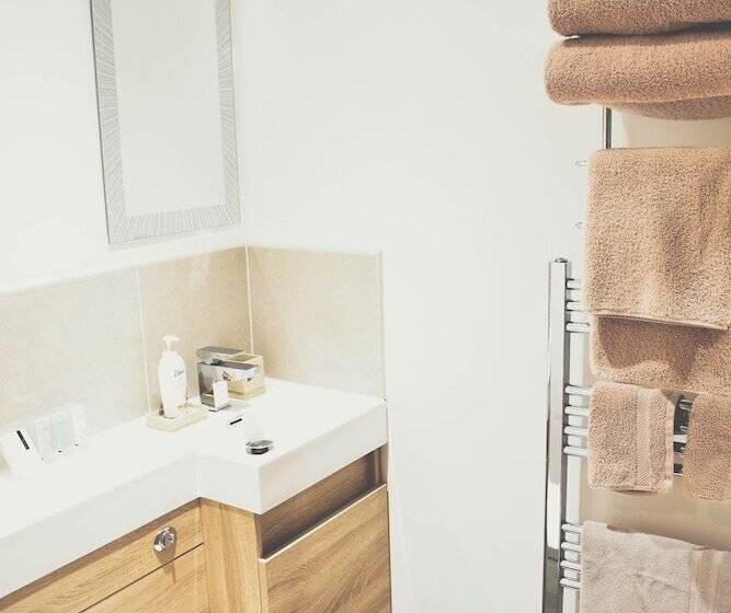 Count House Cottage B&b   Adults Only