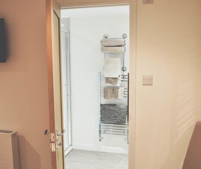 Count House Cottage B&b   Adults Only