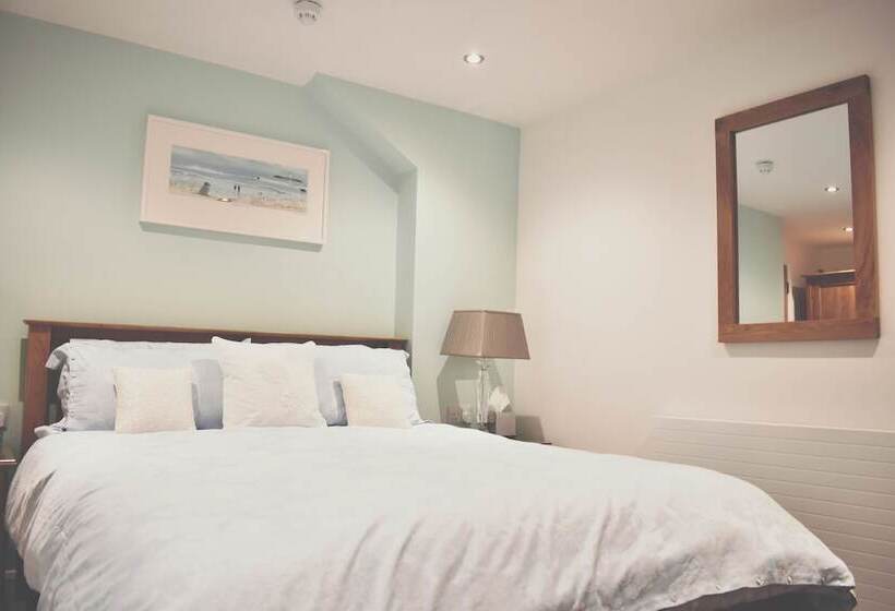 Count House Cottage B&b   Adults Only