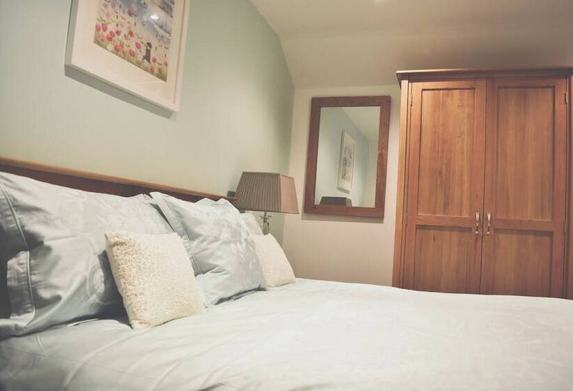 Count House Cottage B&b   Adults Only